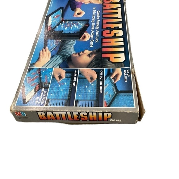 Battleship 1984 Milton Bradley Co Naval Action Game in original box - Picture 7 of 9